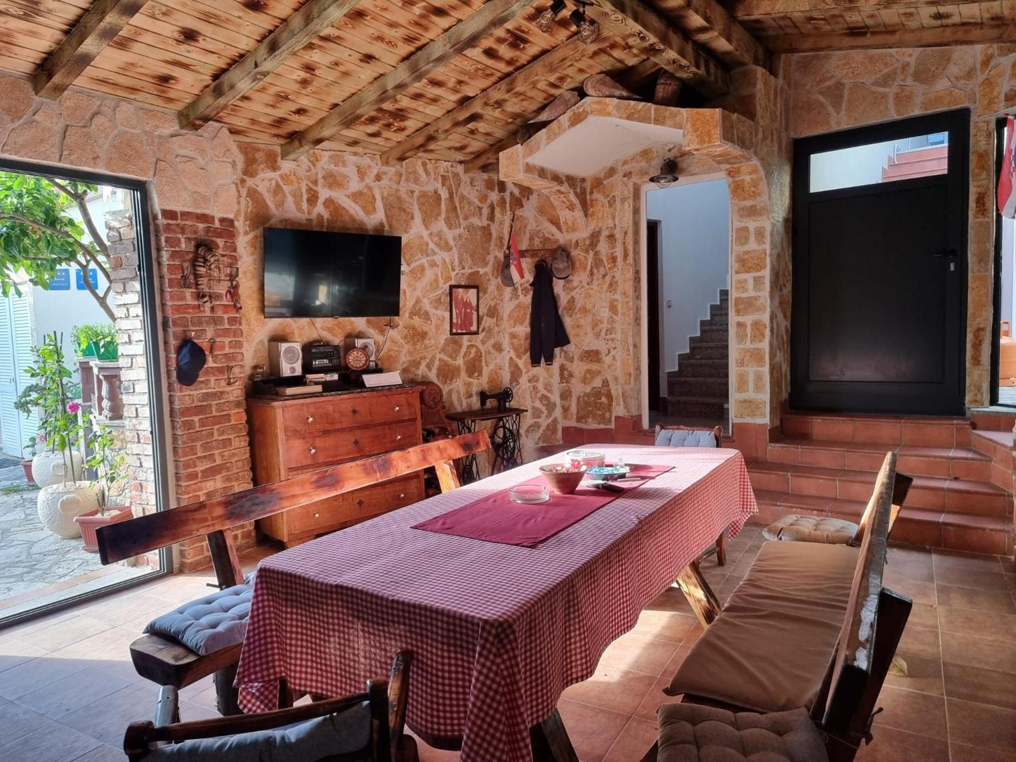 Apartmani Marija Kolan Exterior photo